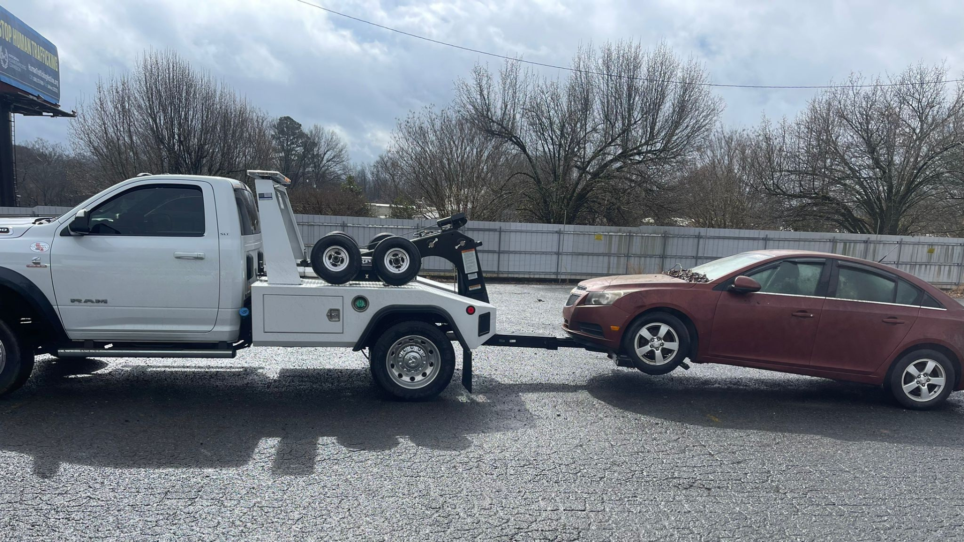 golden car free towing